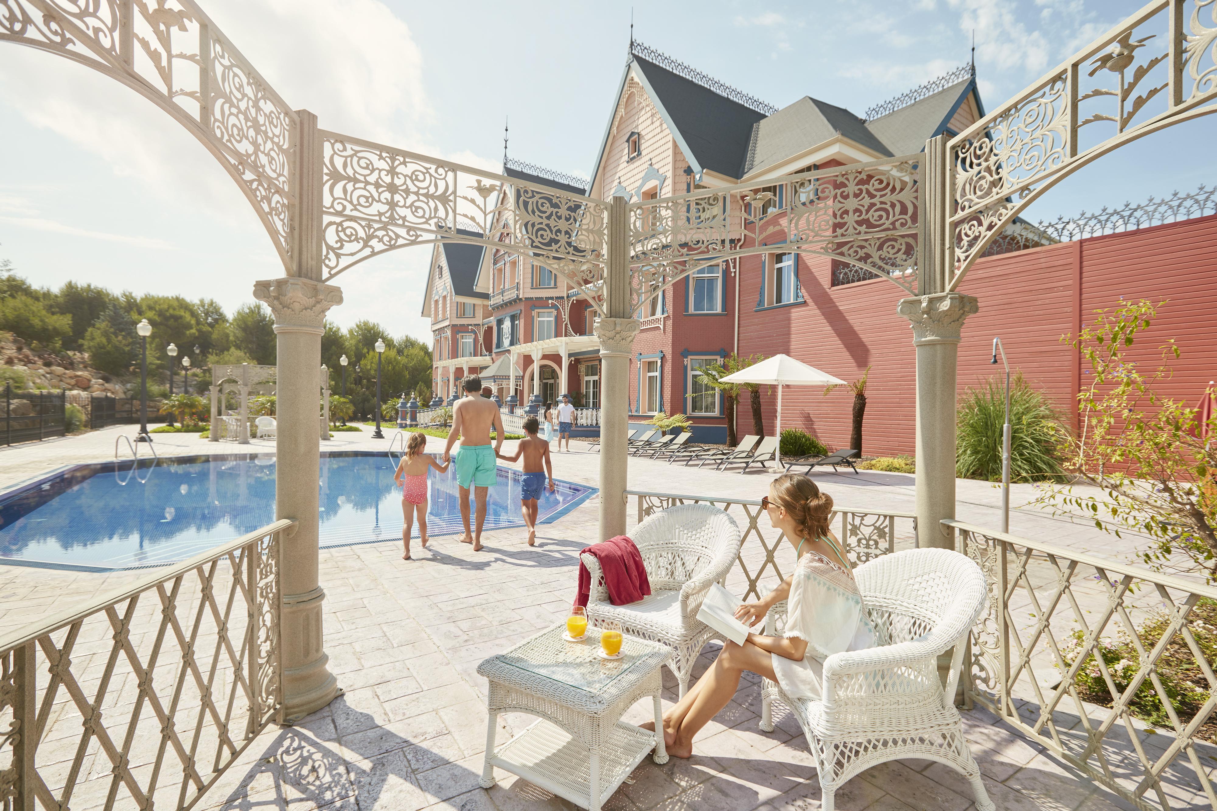 Portaventura Hotel Lucy'S Mansion - Includes Unlimited Access & Express Wristband To Portaventura Park & Ferrari Land Salou Ngoại thất bức ảnh